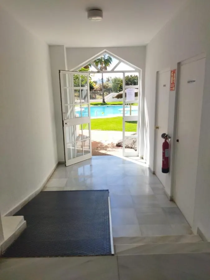 Casa Trebol Parquing Gratis Apartment Estepona