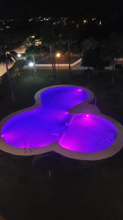 Casa Trebol Parquing Gratis Apartment Estepona